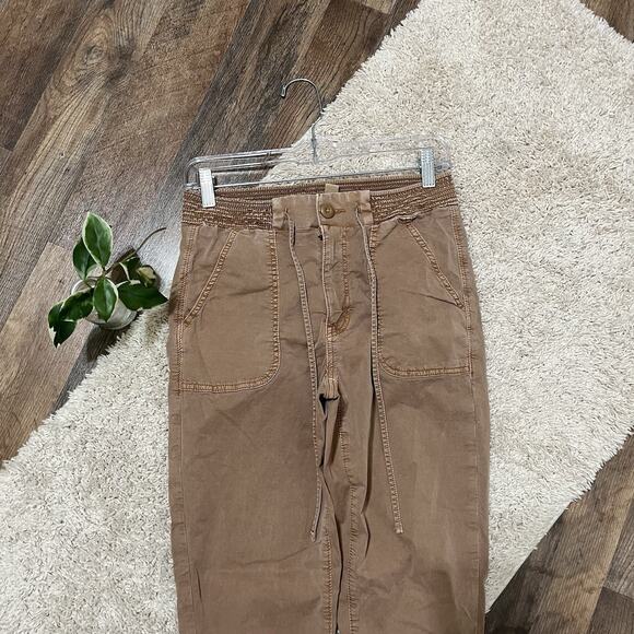 American Eagle 8 Regular Brown High Waisted Pull On Smocked Drawstring Joggers - Picture 2 of 8